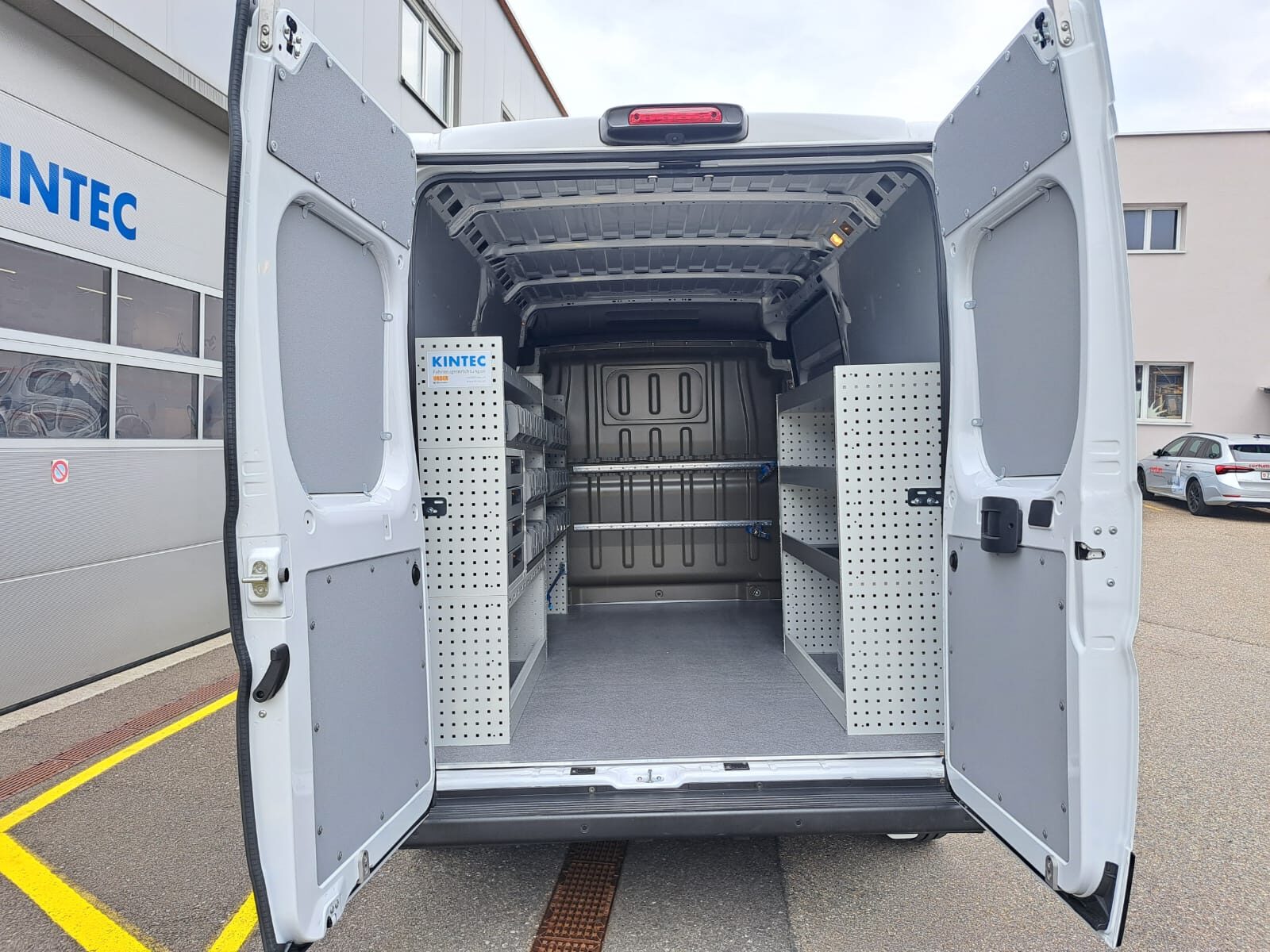 Fiat Ducato für Sanitas Trösch Bild 3