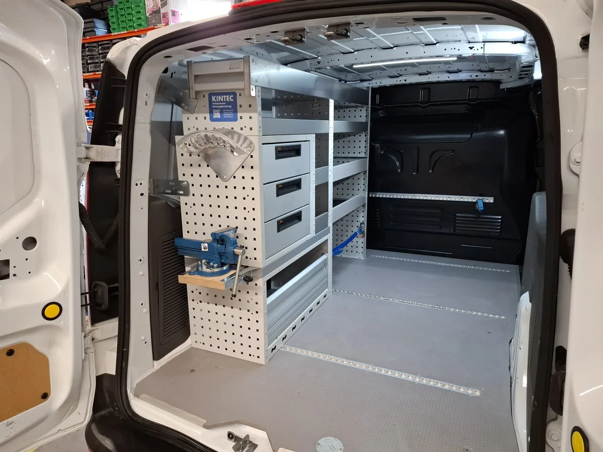 Ford Transit Connect L2 für Servicetechniker, KINTEC Fahrzeugeinrichtung