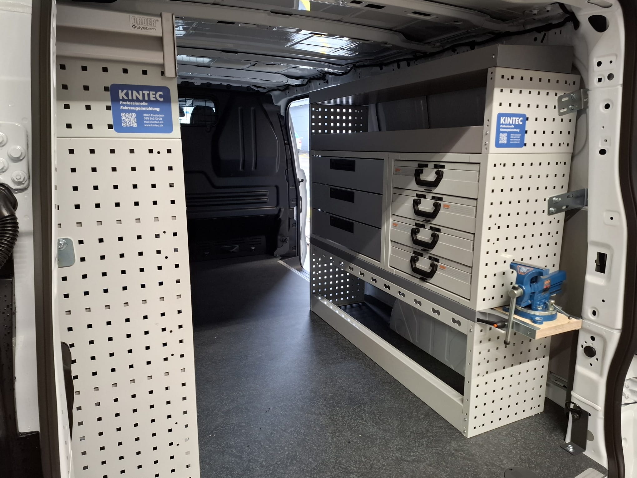 Einbau & Service