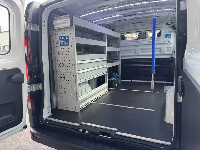 Renault Trafic für Auto Frank Bild 3