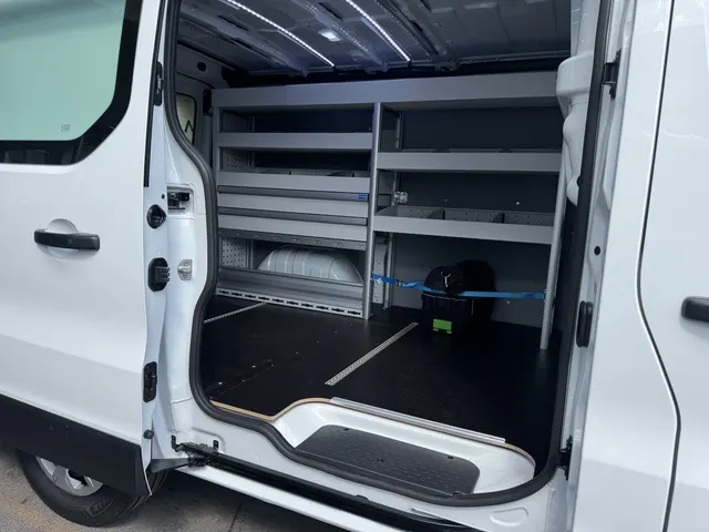Renault Trafic für Auto Frank Bild 4