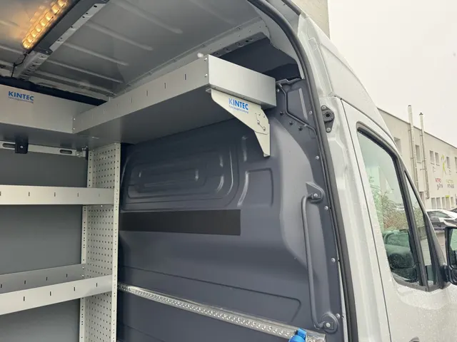 Laderaum im ausgebauten Mercedes Sprinter