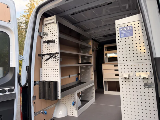 Mercedes Sprinter 4x4 für Netconstruction Bild 3