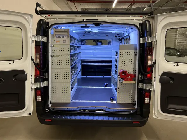 RRG Renault Trafic Bild 4