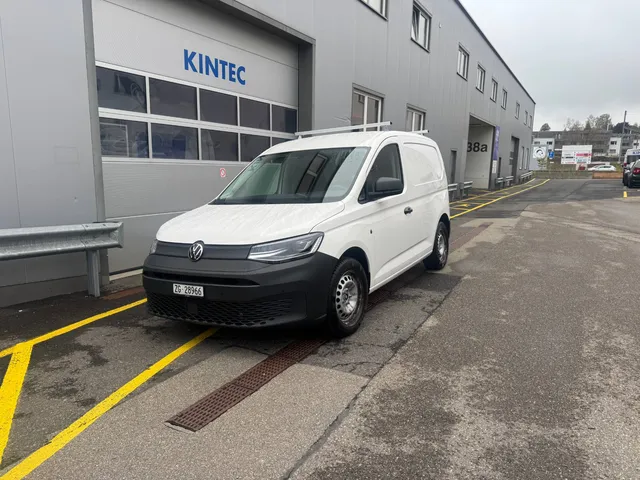 VW Caddy L1 für DM Malergeschäft AG: Fahrzeugeinrichtung und Dachträger Bild 4