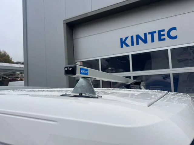 VW Caddy L1 für DM Malergeschäft AG: Fahrzeugeinrichtung und Dachträger Bild 5