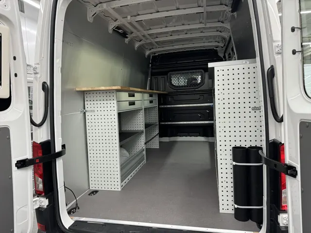 VW Crafter für den Netzbau Bild 2